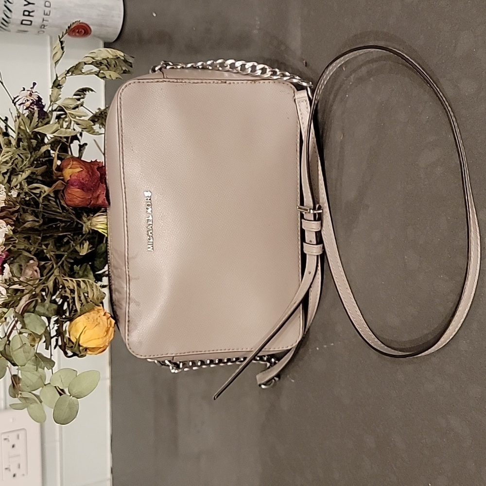 MICHAEL KORS JET SET CROSSBODY BAG